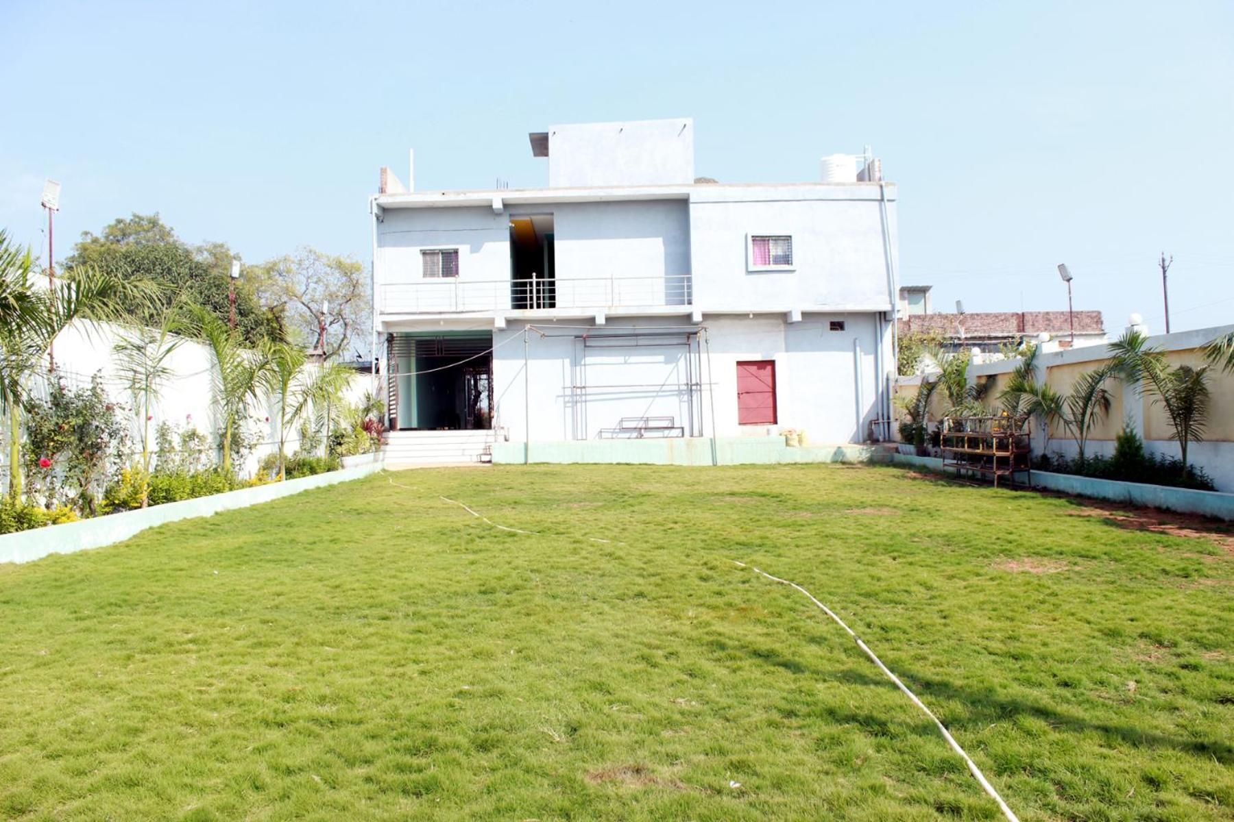Utsav Lodge And Mangal Bhavan Pipariā Esterno foto